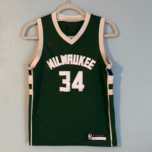 Nike Green and White Kids size 10/12 Milwaukee Jersey